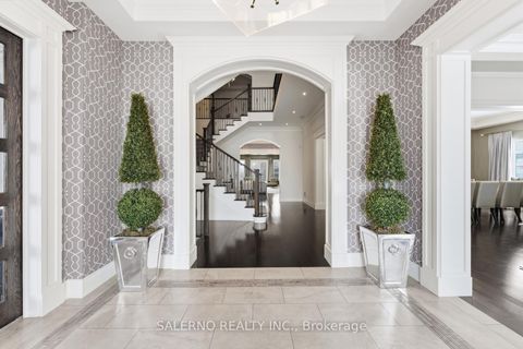 Photo 5 at 21 Stallions Court, Rural Vaughan, Vaughan