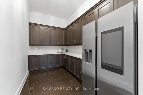 Photo 18 at 21 Stallions Court, Rural Vaughan, Vaughan