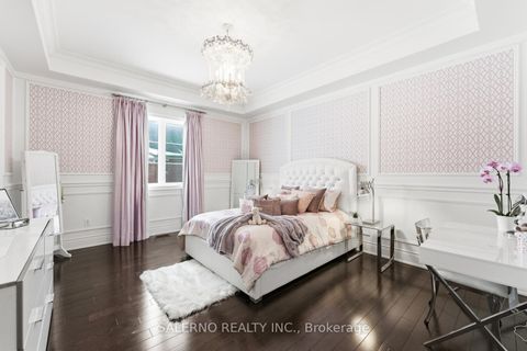 Photo 30 at 21 Stallions Court, Rural Vaughan, Vaughan