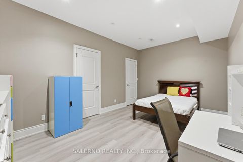 Photo 36 at 21 Stallions Court, Rural Vaughan, Vaughan