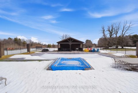 Photo 43 at 21 Stallions Court, Rural Vaughan, Vaughan