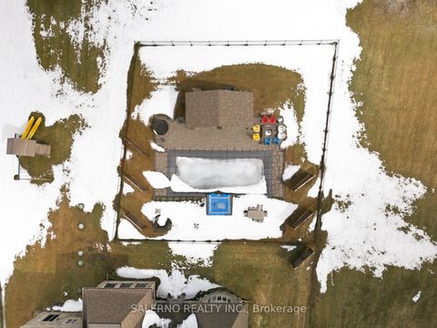 Photo 47 at 21 Stallions Court, Rural Vaughan, Vaughan