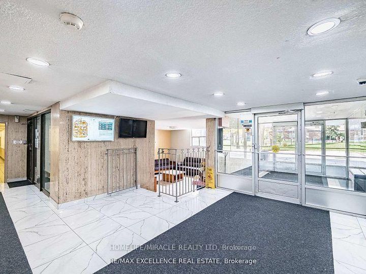 Photo 2 at 1905 - 2645 Kipling Avenue, Jamestown, Toronto