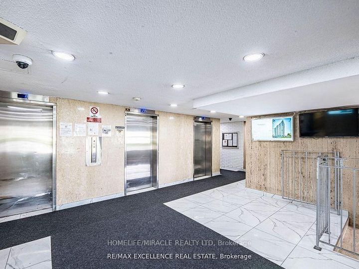 Photo 4 at 1905 - 2645 Kipling Avenue, Jamestown, Toronto