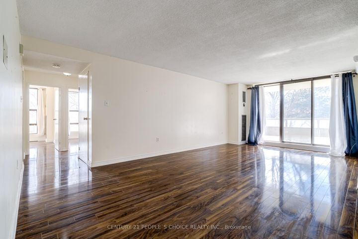 Photo 4 at 202 - 4 Kings Cross Road, Queen Street Corridor, Brampton