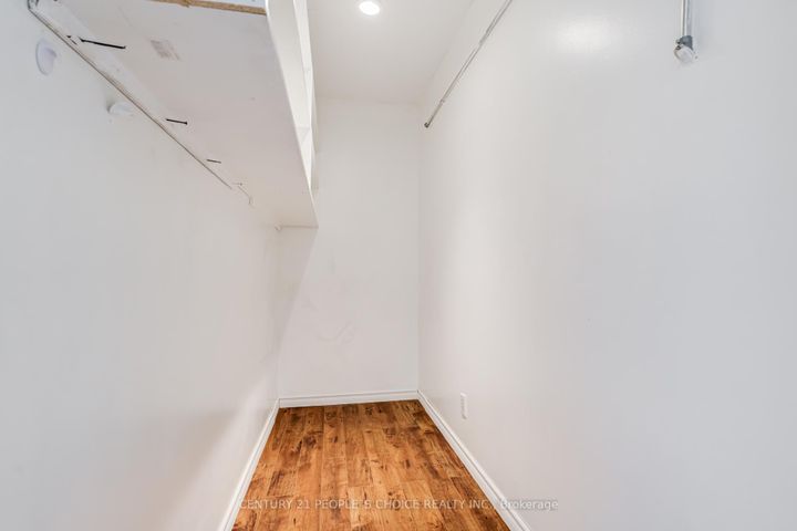 Photo 18 at 202 - 4 Kings Cross Road, Queen Street Corridor, Brampton