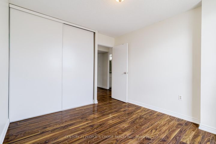 Photo 23 at 202 - 4 Kings Cross Road, Queen Street Corridor, Brampton