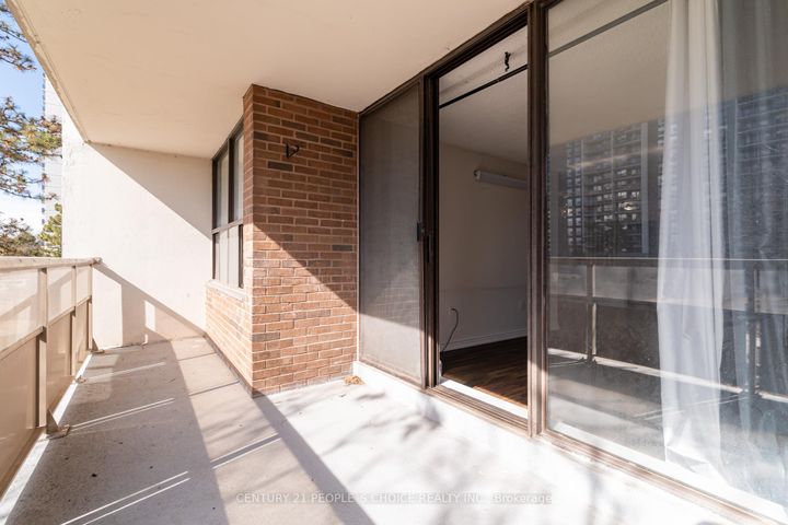 Photo 25 at 202 - 4 Kings Cross Road, Queen Street Corridor, Brampton