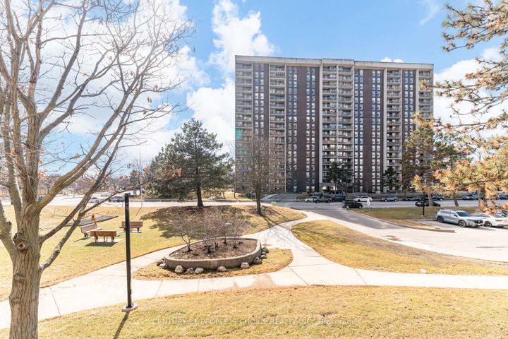 Photo 28 at 202 - 4 Kings Cross Road, Queen Street Corridor, Brampton