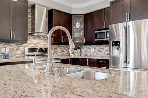 Photo 12 at 36 Auburn Court, Ardagh, Barrie