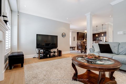 Photo 15 at 36 Auburn Court, Ardagh, Barrie