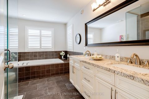 Photo 20 at 36 Auburn Court, Ardagh, Barrie