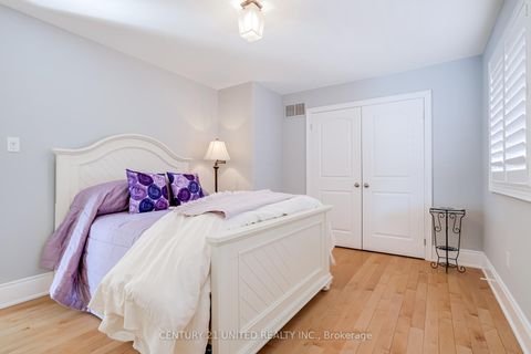 Photo 25 at 36 Auburn Court, Ardagh, Barrie