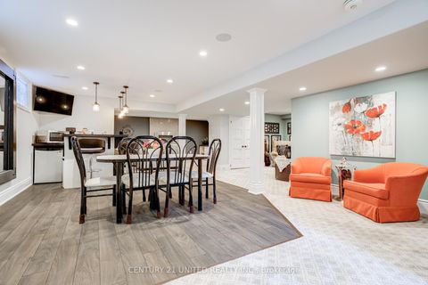 Photo 29 at 36 Auburn Court, Ardagh, Barrie