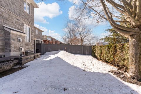 Photo 45 at 36 Auburn Court, Ardagh, Barrie