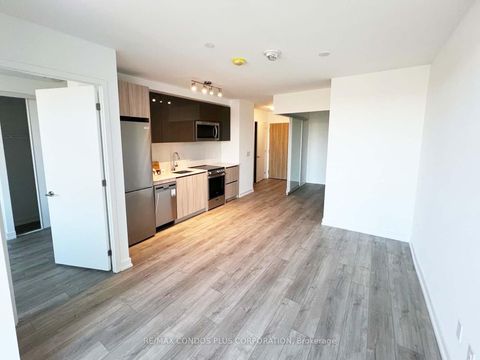 Photo 2 at 619 - 3100 Keele Street, CFB, Toronto