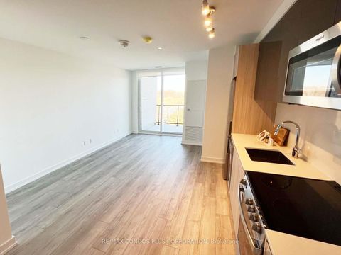 Photo 3 at 619 - 3100 Keele Street, CFB, Toronto