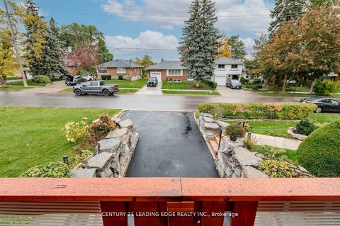 Photo 34 at 112 Wyndcliff Crescent, Victoria Village, Toronto