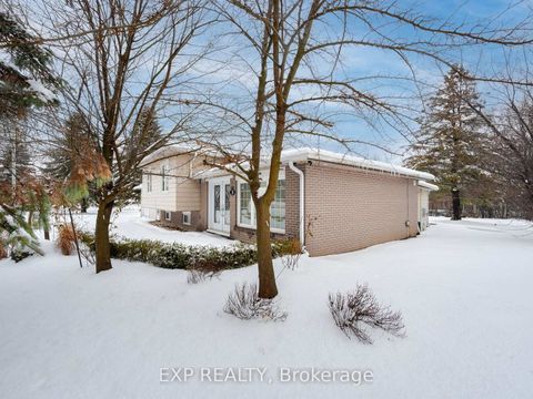 Photo 6 at 28 Lakeland Crescent, Oak Ridges Lake Wilcox, Richmond Hill