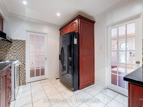 Photo 18 at 28 Lakeland Crescent, Oak Ridges Lake Wilcox, Richmond Hill