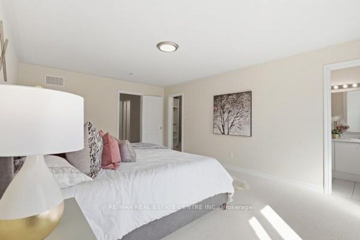 Photo 27 at 1577 Bruny Avenue, Duffin Heights, Pickering