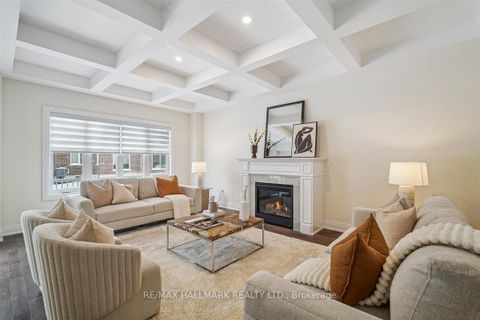 Photo 4 at 21 La Reine Avenue, Oak Ridges, Richmond Hill