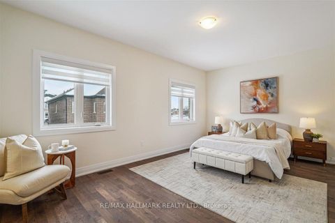 Photo 23 at 21 La Reine Avenue, Oak Ridges, Richmond Hill