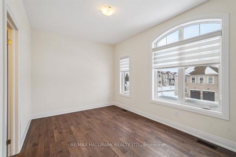 Photo 34 at 21 La Reine Avenue, Oak Ridges, Richmond Hill