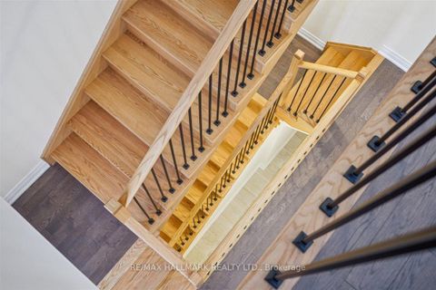 Photo 37 at 21 La Reine Avenue, Oak Ridges, Richmond Hill