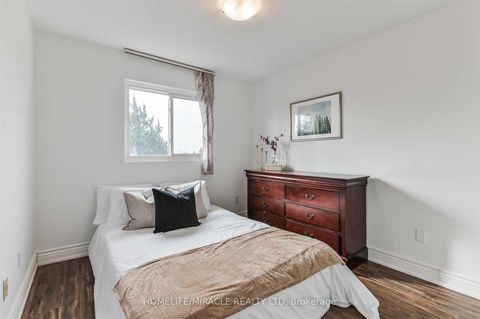 Photo 14 at 37 Banner Crescent, South West, Ajax