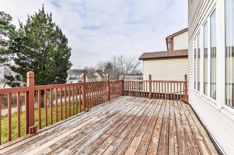 Photo 23 at 37 Banner Crescent, South West, Ajax