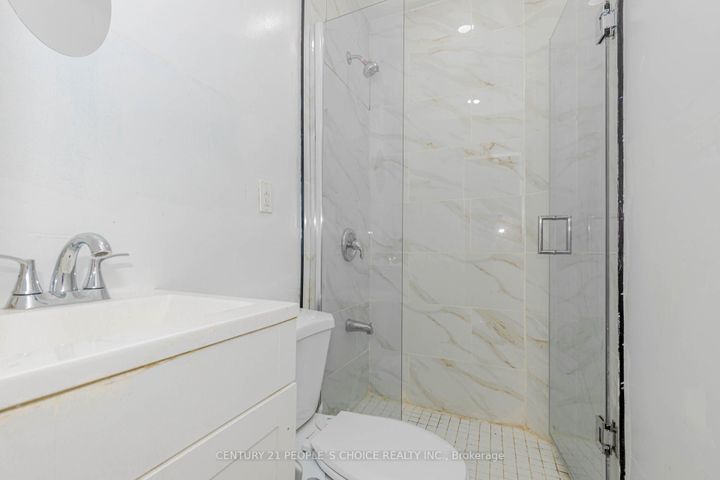 Photo 19 at 4104 Brandon Gate, Malton, Mississauga