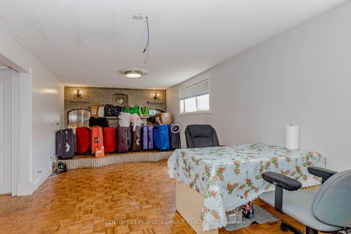 Photo 34 at 4104 Brandon Gate, Malton, Mississauga