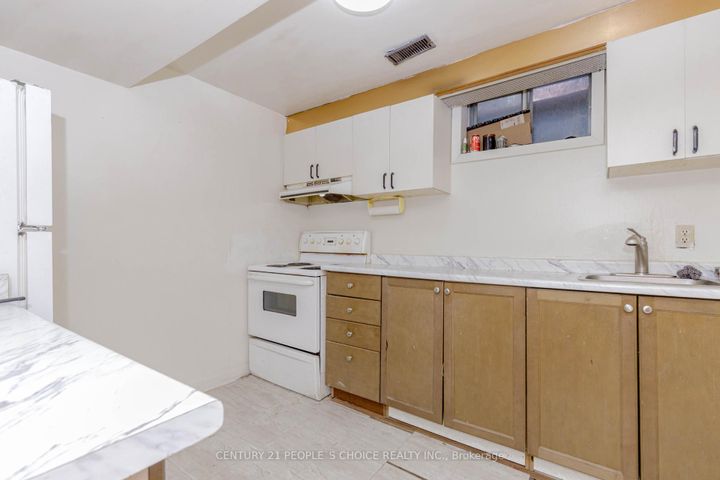 Photo 38 at 4104 Brandon Gate, Malton, Mississauga