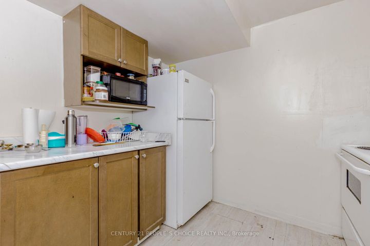 Photo 39 at 4104 Brandon Gate, Malton, Mississauga