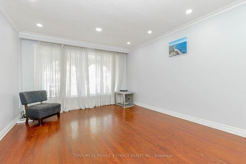 Photo 11 at 4104 Brandon Gate, Malton, Mississauga