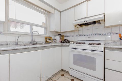 Photo 15 at 4104 Brandon Gate, Malton, Mississauga