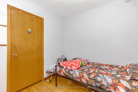 Photo 23 at 4104 Brandon Gate, Malton, Mississauga