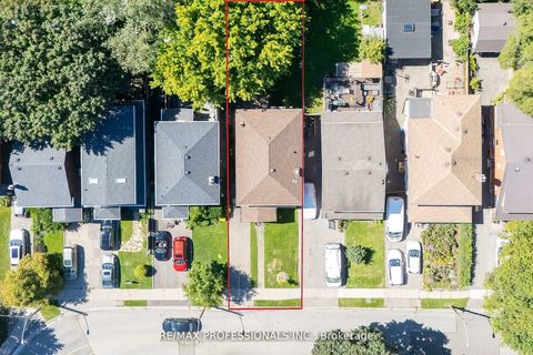 Photo 1 at 24 Queens Avenue, Mimico, Toronto
