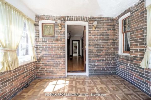 Photo 2 at 24 Queens Avenue, Mimico, Toronto