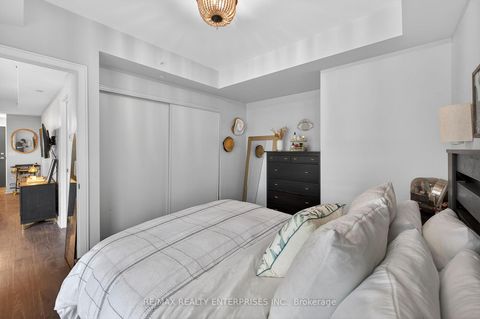 Photo 21 at 401 - 1 Neighbourhood Lane, Queensway, Toronto