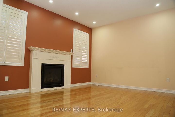 Photo 10 at 1437 Kerrydale Avenue, Rural Pickering, Pickering