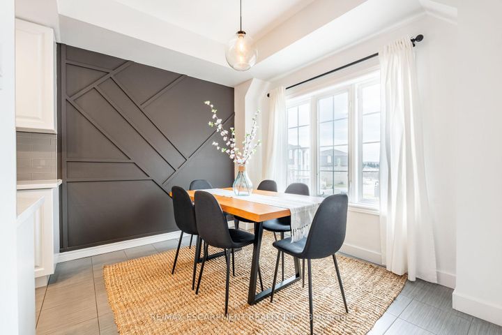 Photo 13 at 5 - 11 Stockbridge Gardens, Stoney Creek Mountain, Hamilton