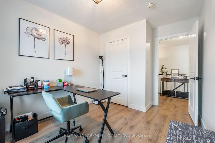 Photo 39 at 5 - 11 Stockbridge Gardens, Stoney Creek Mountain, Hamilton