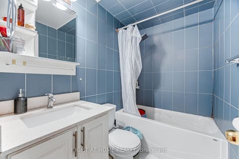 Photo 23 at 4 - 415 Silverstone Drive, Clairville, Toronto