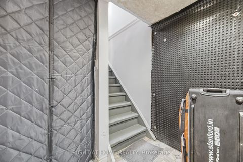 Photo 24 at 4 - 415 Silverstone Drive, Clairville, Toronto