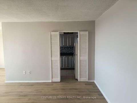 Photo 4 at 907 - 301 Prudential Drive, Dorset Park, Toronto