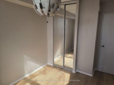 Photo 9 at 907 - 301 Prudential Drive, Dorset Park, Toronto