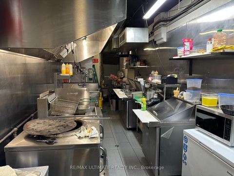 Photo 5 at 507 Queen Street, Waterfront Communities C1, Toronto