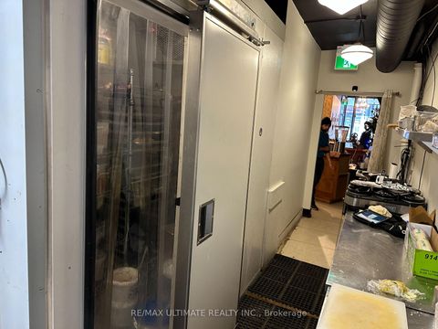 Photo 7 at 507 Queen Street, Waterfront Communities C1, Toronto